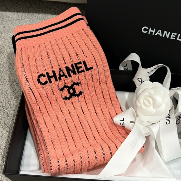 Chanel leg warmer - Picture 2 of 4
